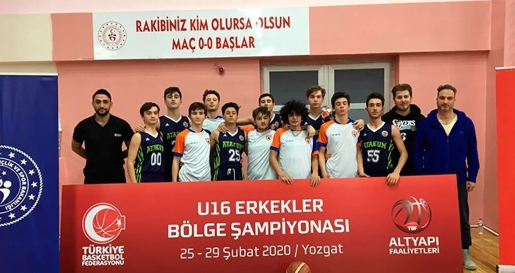 ATAKUM'LU U16'LAR YARI FİNALLERDE