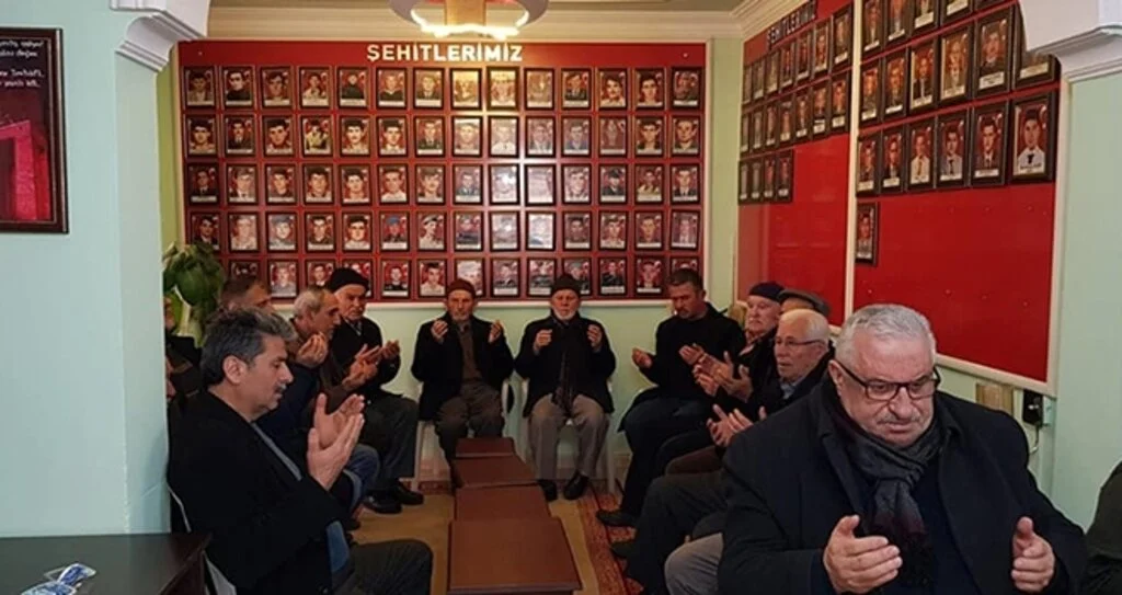 Bafra'da şehitlere dua