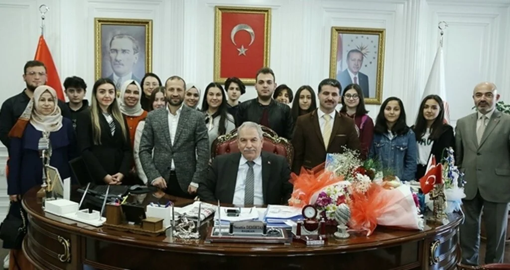 Başkan Demirtaş’tan dereceye giren öğrencilere tatil ve gezi sözü