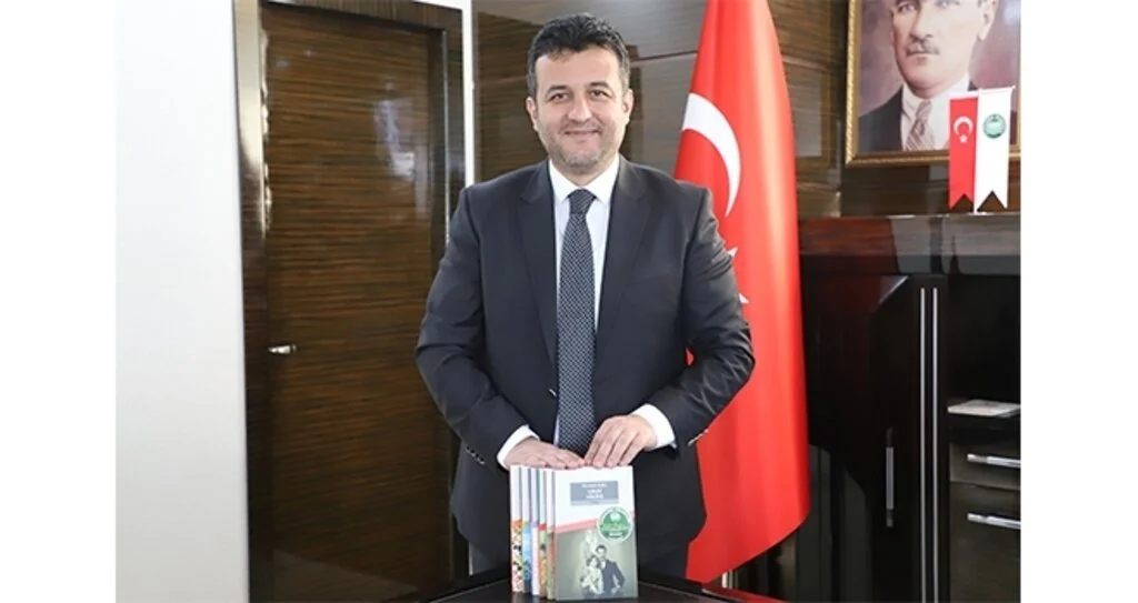 Başkan Doğan'dan öğrencilere 610 kitap
