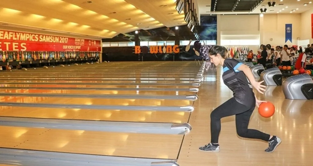 Bowling Corona Engeli