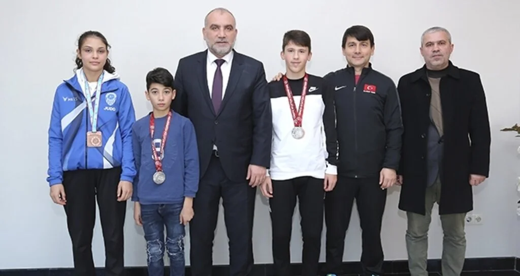 Canik’ten gururlandıran tablo
