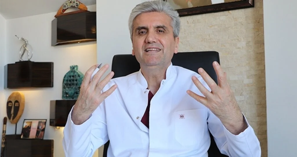 Dr. Hayati Akbaş: Kepçe kulaklar psikolojik olarak çocukları çok derinden etkiler
