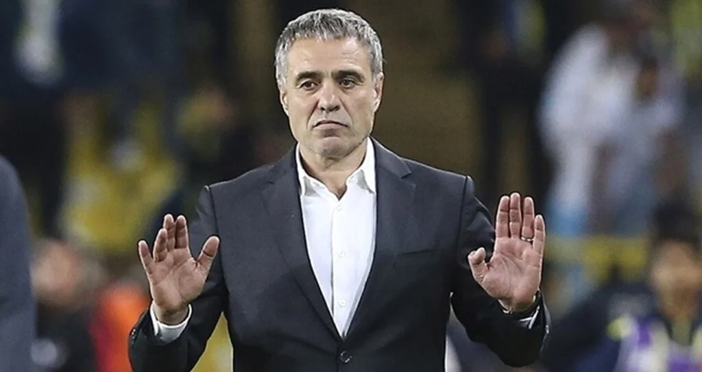 Ersun Yanal İstifa Etti