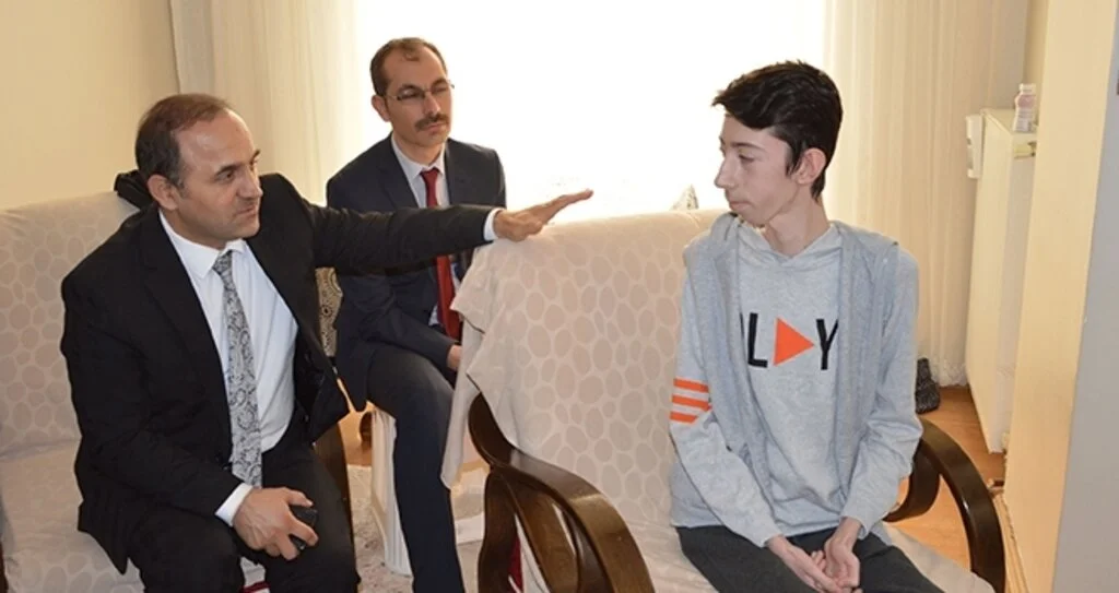 Evde Eğitim Gören Öğrenciye Özel Konser
