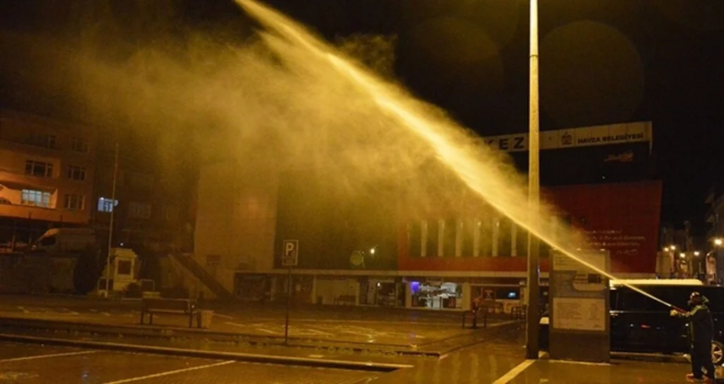 Havza'da cadde ve sokaklar dezenfekte ediliyor
