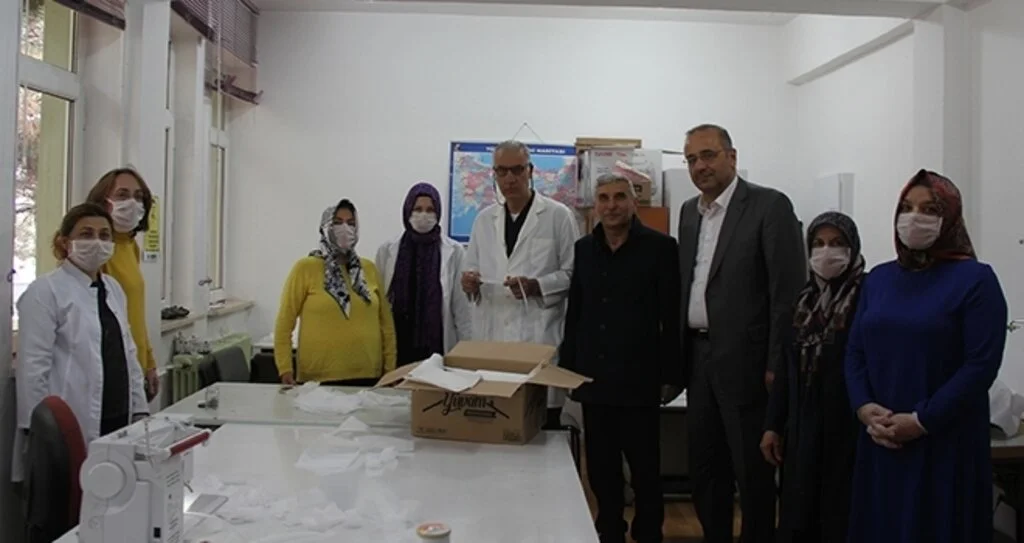 HEM'ler maske üretimine başladı 