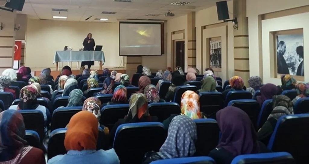 Kadınlar 'Üretim Tüketim' Semineri