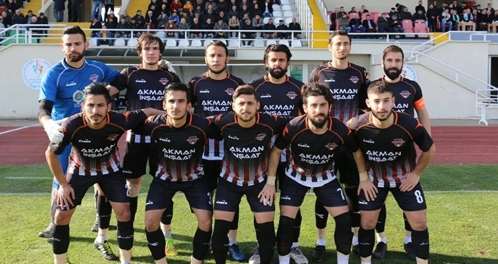 LADİK BİR PUANA RAZI GELDİ