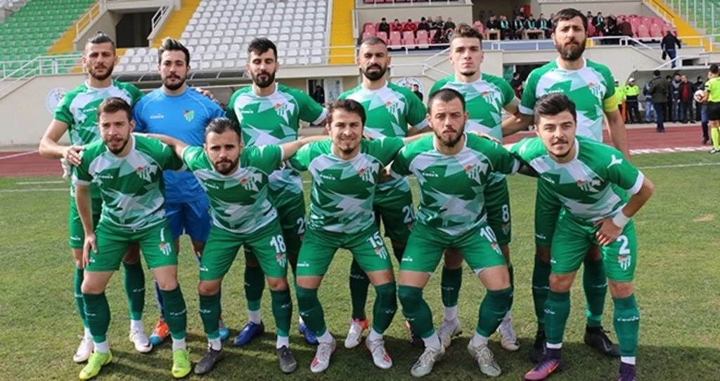 Lider Çarşambaspor Niksar'da