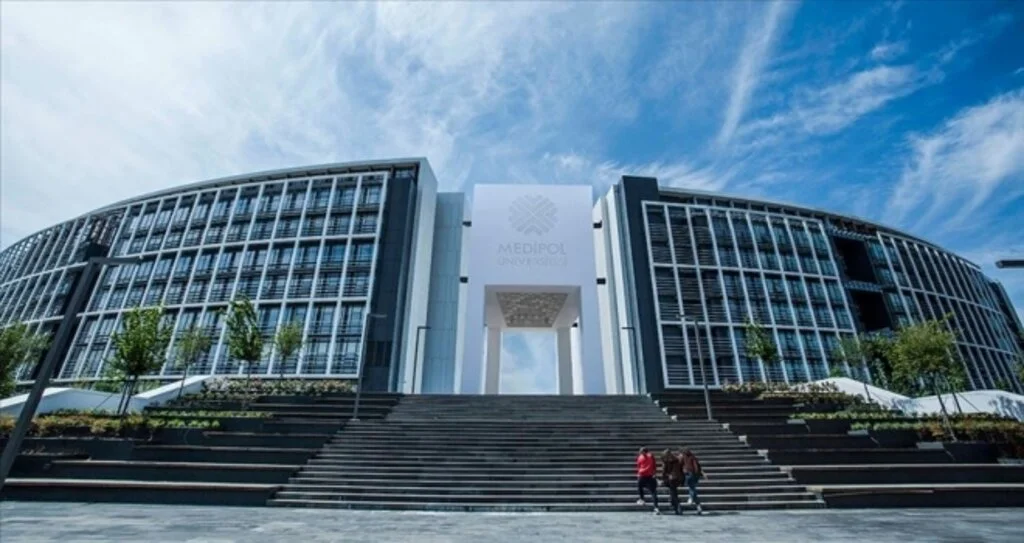 Medipol Üniversitesi Mütevelli Heyet Başkanı Yiğitbaşı: Hiçbir personelimiz ücretsiz izne zorlanmadı