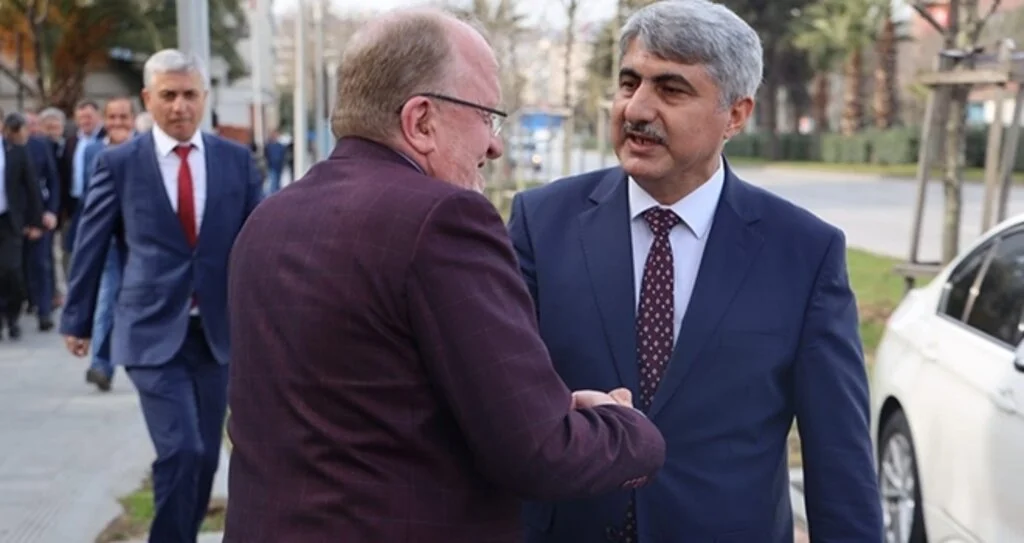 Menteş: SAMÜ, adından söz ettirmeyi hak eden bir kurum