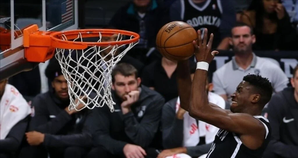 NBA'de Nets forması giyen LeVert'ten 51 sayı