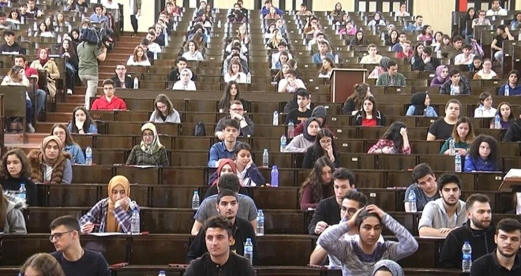ÖSYM O Sınavları Erteledi