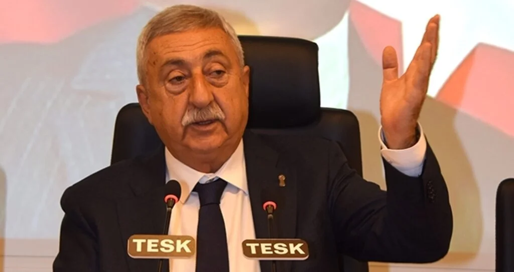 Palandöken: Petrol Fiyatlarındaki Düşüş Acilen Pompaya Yansıtılmalı
