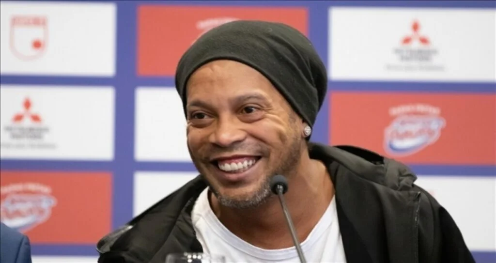 Paraguay'da gözaltına alınan Ronaldinho tutuklanmayacak