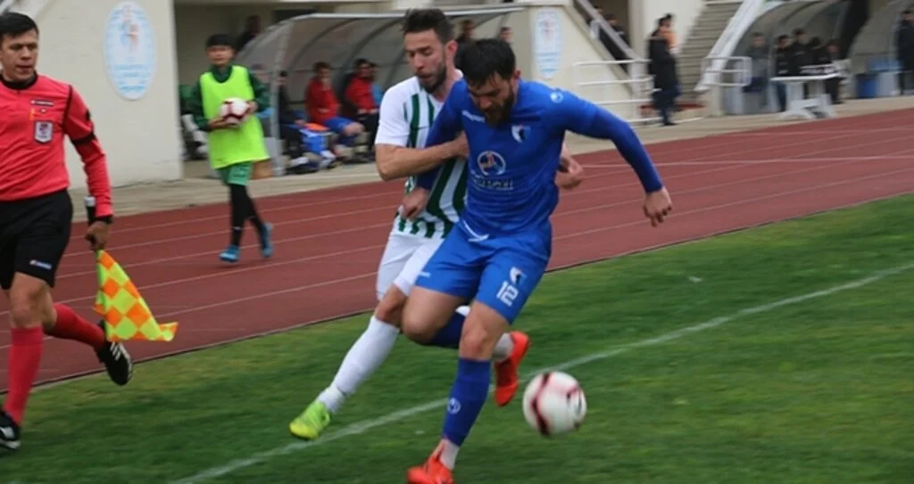 ŞAMPİYONA YAKIŞTI