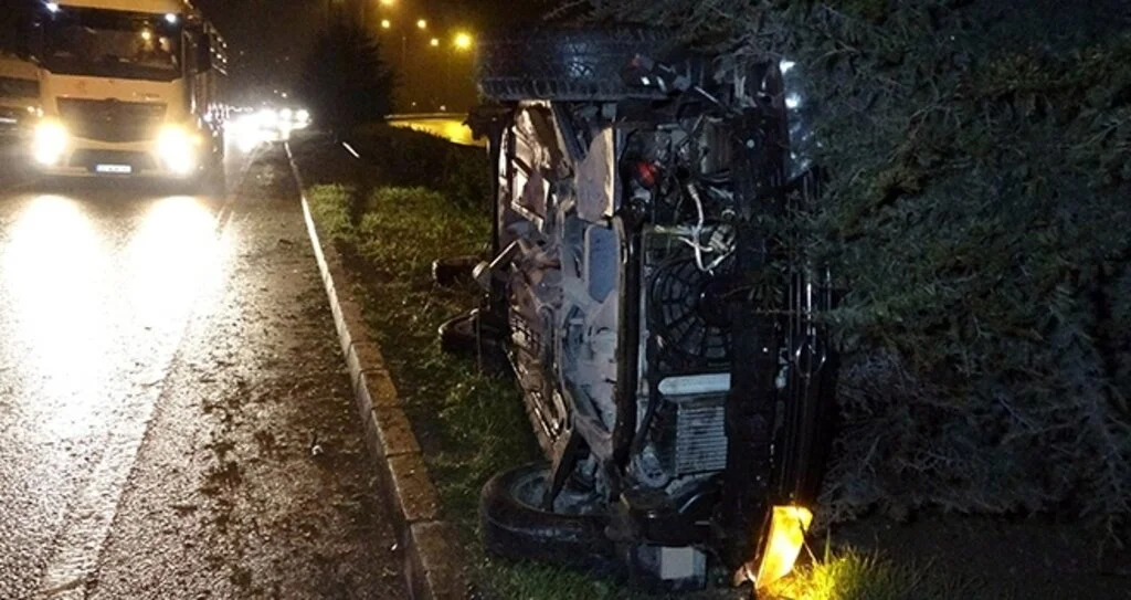 Samsun'da otomobil takla attı