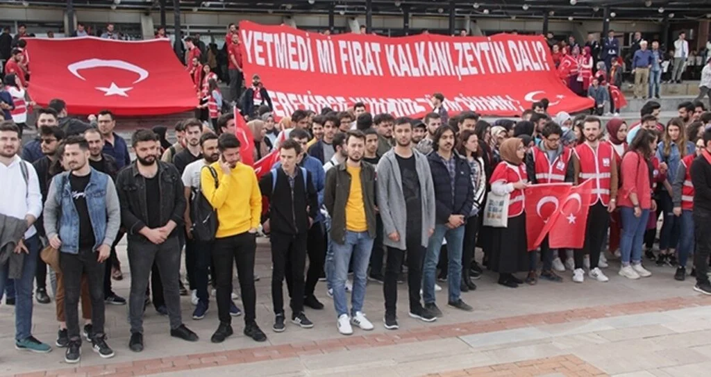 Samsun’da üniversitelilerden 'Bahar Kalkanı Harekatı'na destek