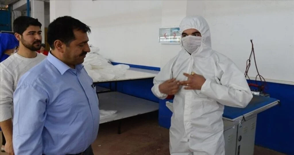 Şanlıurfalı girişimci 'antibakteriyel tulum' talebine yetişemiyor