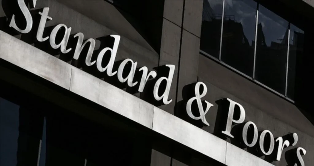 S&P: Küresel ekonomi koronavirüs salgınından büyük darbe alacak