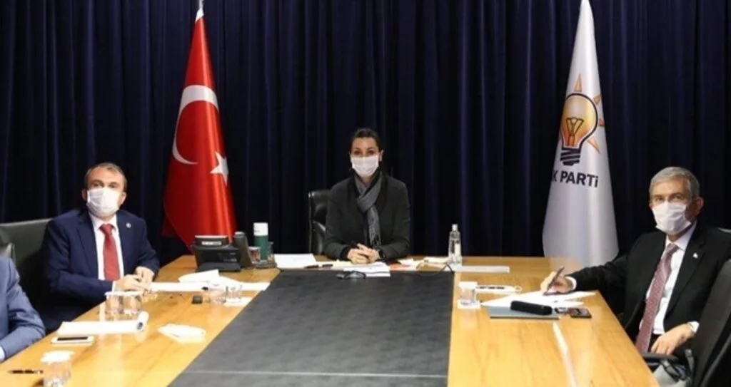 AK Parti Genel Başkan Yardımcısı Karaaslan: Zorlu Süreci Birlikte Aşacağız