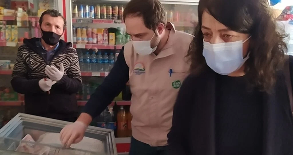 Alaçam'da gıda işletmelerine etiket ve hijyen denetimi