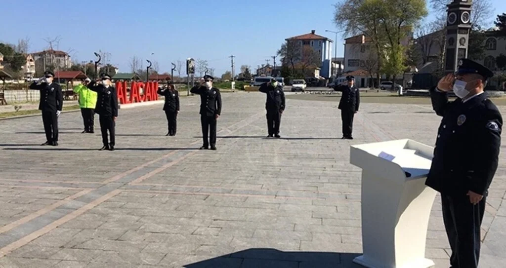 Alaçam'da sosyal mesafeli Polis Haftası