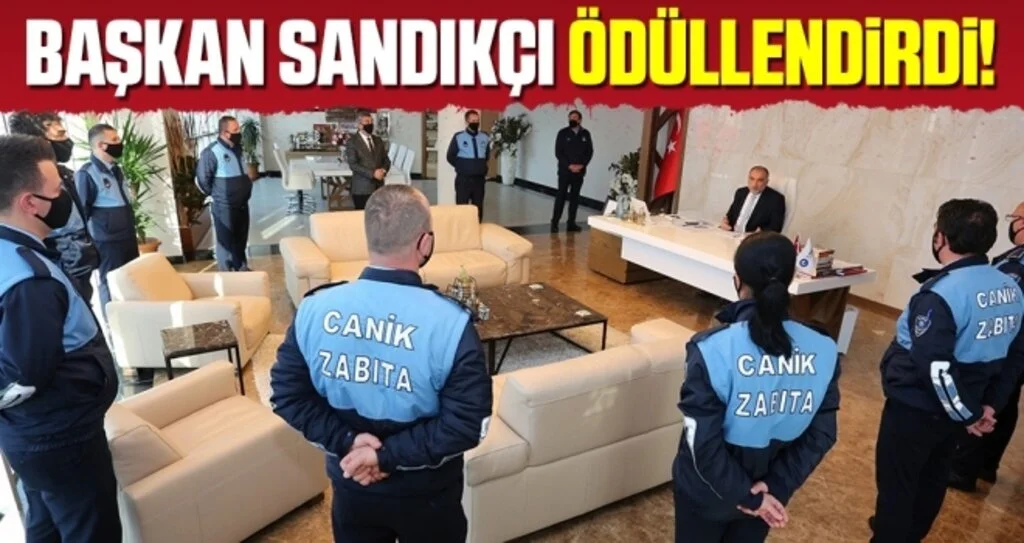 Başkan Sandıkçı Salgınla Mücadele Ekibini Ödüllendirdi