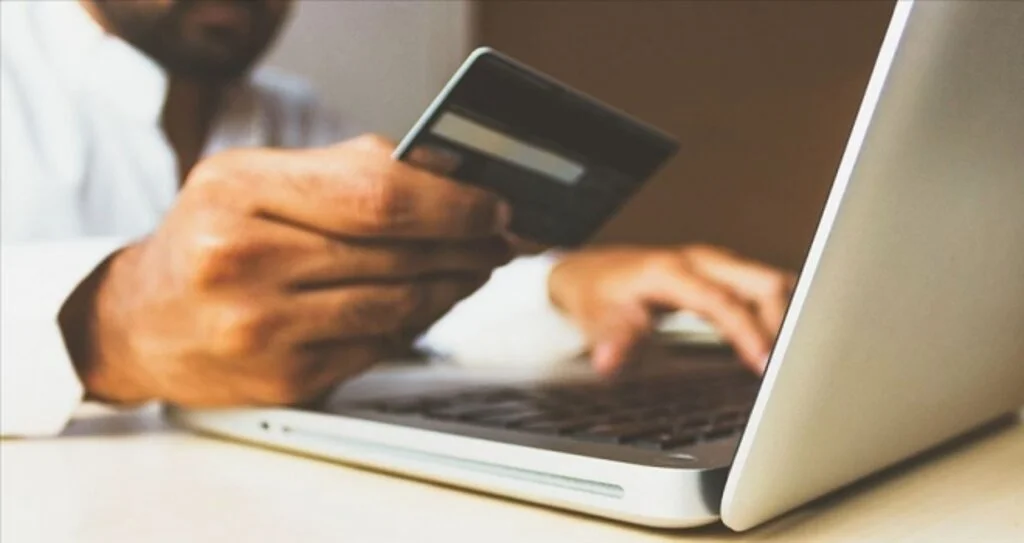Evalışverişi online'a kaydı