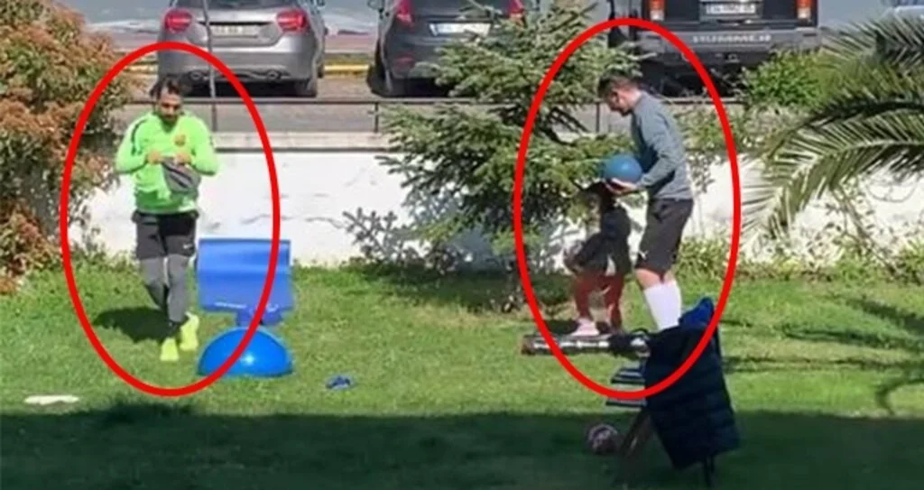 Ferhat Çulcuoğlu evde çalışıyor