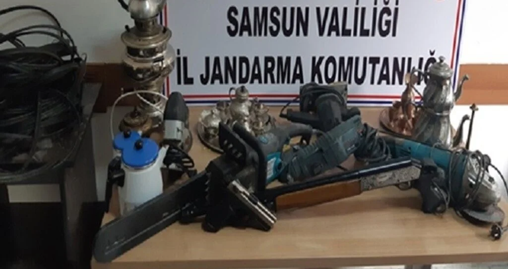 Kablo Hırsızları Yakayı Ele Verdi