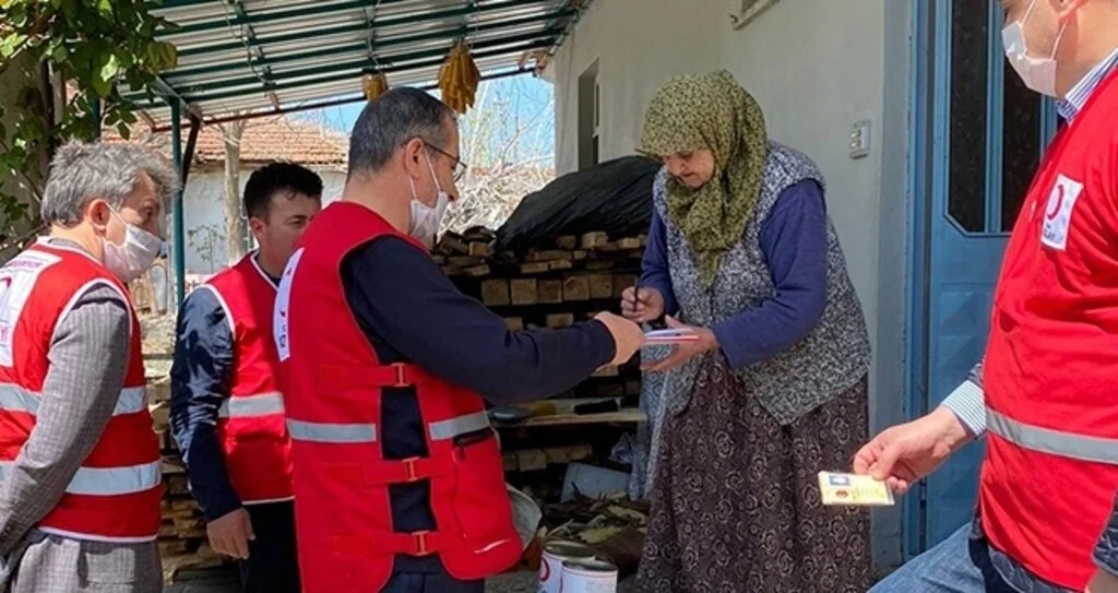 Kızılay'dan Yardım Eli