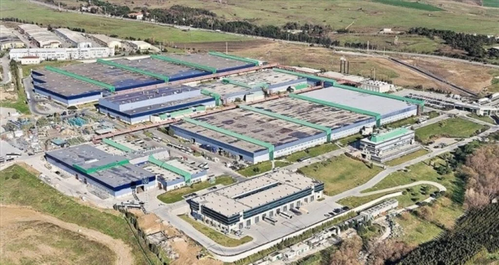 Mercedes-Benz Türk üretim faaliyetlerine tekrar başlıyor