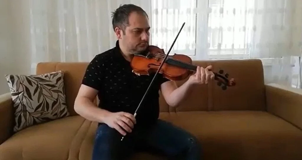 Öğretmenlerden 'evde kal' şarkısı