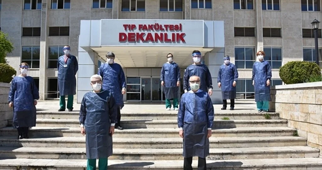 OMÜ Tıp Fakültesi Hastanesi korona virüsüyle mücadelede sahada