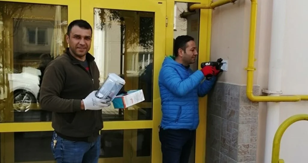 Pelitköy'deki Binalara 'Dezenfektan' Konuldu