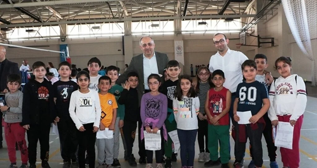 Üç Proje Devam Edecek