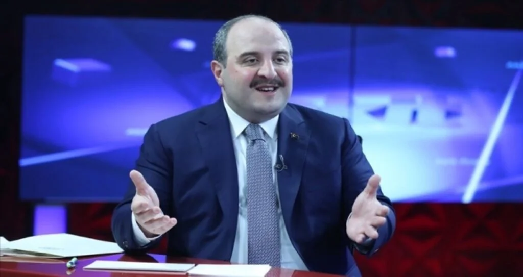 Bakan Varank Kovid-19'a karşı verilen 'yerli' mücadeleyi anlattı