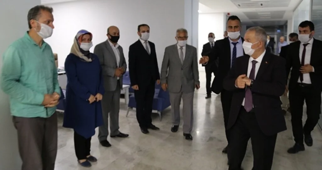 Başkan Demirtaş Son Mesai Günü Personeli İle Bayramlaştı