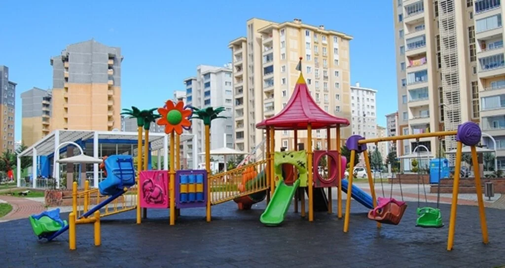 Canik’te parklar 7/24 izleniyor