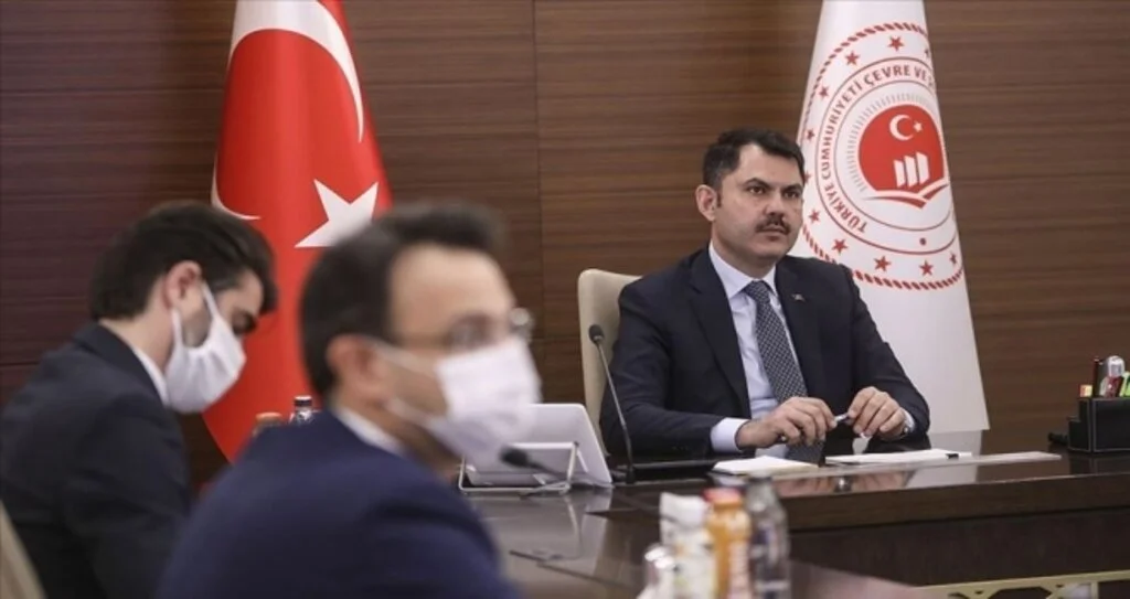 Çevre ve Şehircilik Bakanı Kurum: Antalya'da 413 yapının imara aykırı ve izinsiz yapıldığını tespit ettik