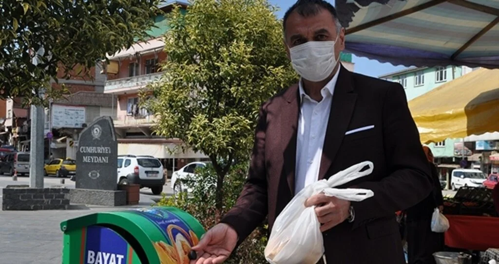'Ekmek nimettir, yeri çöp değildir'