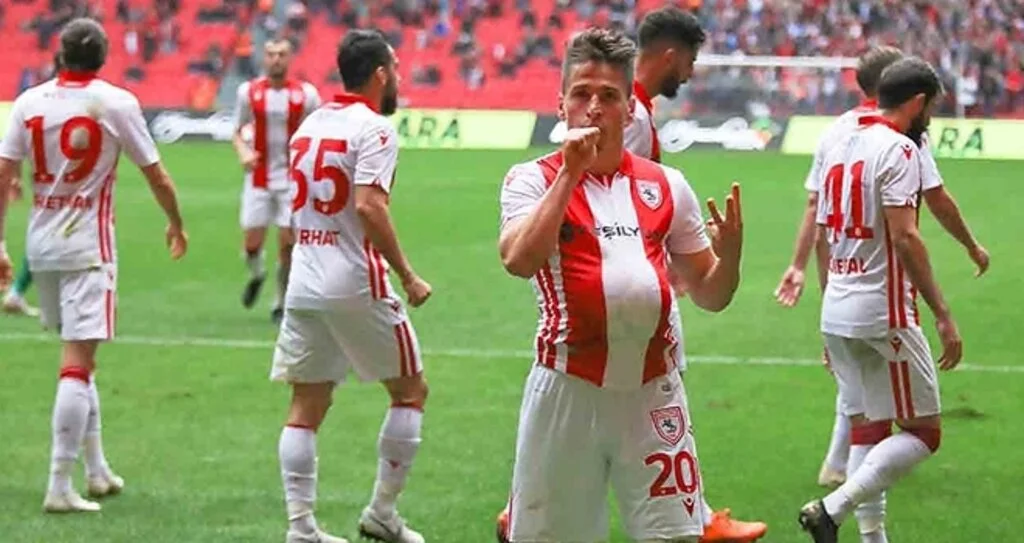Gökhan Alsan üçüncü kez baba oldu