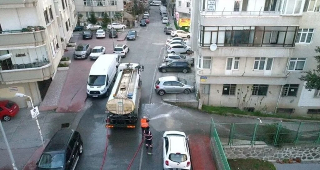 İlkadım Belediyesi korona virüsüne karşı tedbiri elden bırakmıyor