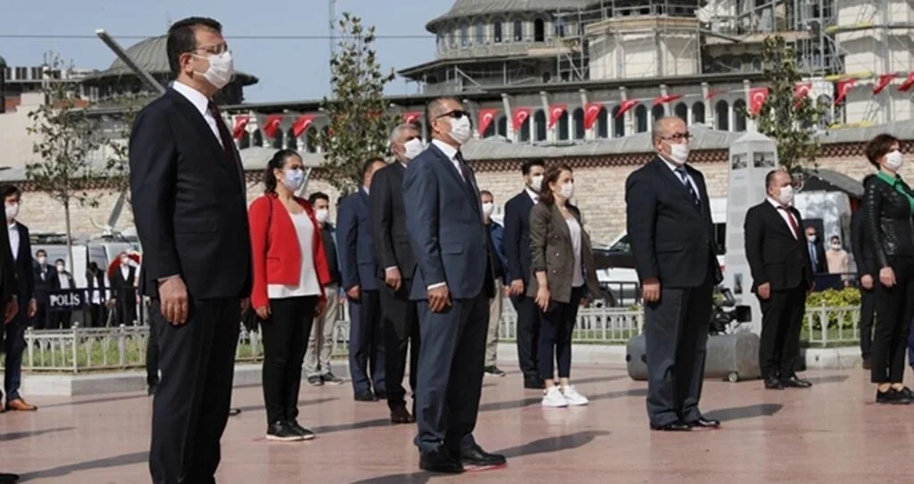 İmamoğlu, 19 Mayıs'ın 101. Yıldönümünde Taksim'deydi