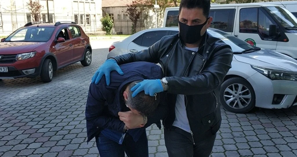 İş yerinde uyuşturucu hap satma iddiasına gözaltı