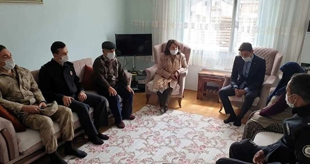 Ladik ve Kavak'ta bayram ziyaretleri