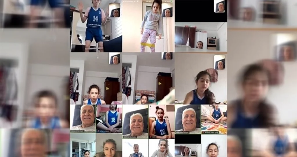 Minik basketçiler evde sıkı çalışıyor