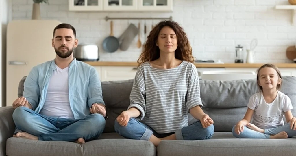 Pandemi Döneminde Yoga ve Meditasyon Yardımıyla Stresle Baş Etmenin Yolları